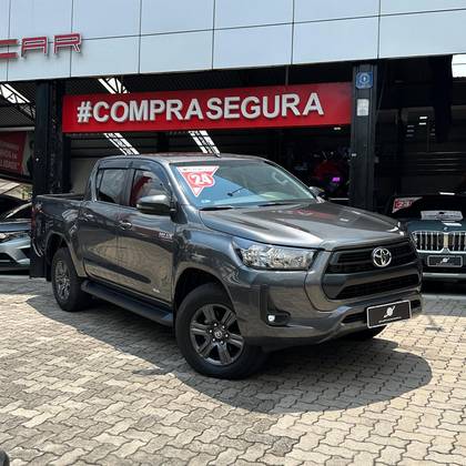TOYOTA HILUX 2.8 D-4D TURBO DIESEL CD SR 4X4 AUTOMÁTICO TOYOTA HILUX 2.8 D-4D TURBO DIESEL CD SR 4X4 AUTOMÁTICO